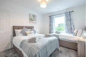 Spacious house in Swansea TV in every bedroom
